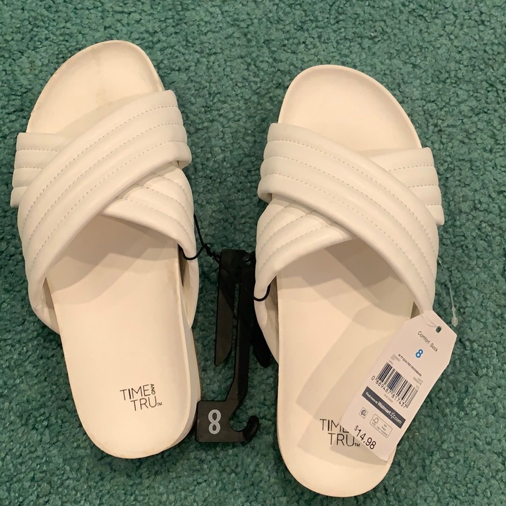 NWT Time and Tru size 8 white sandals